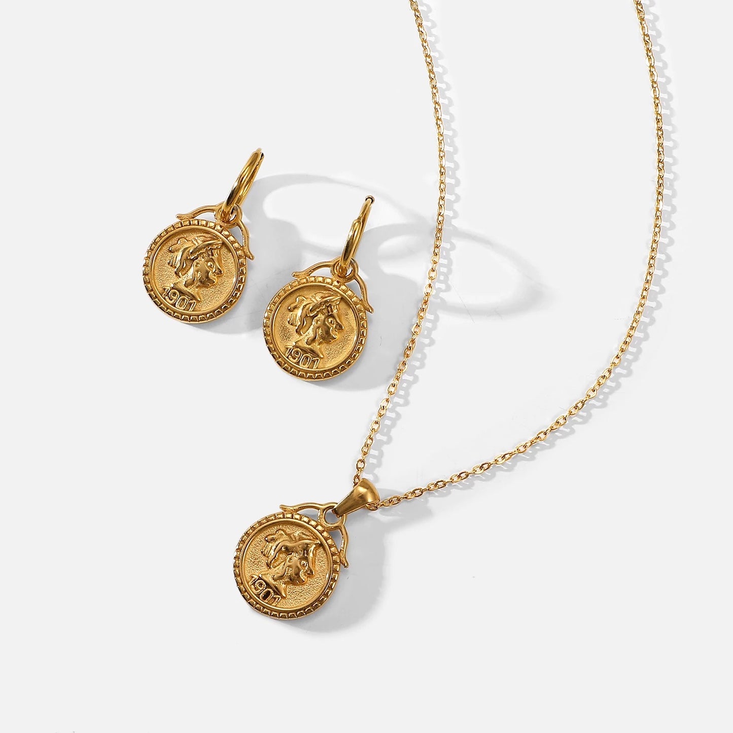 Queen Elizabeth Head Coin Pendent